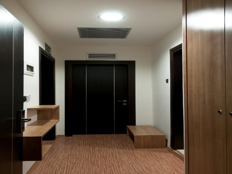 Metropolis Hotel Серес Екстериор снимка
