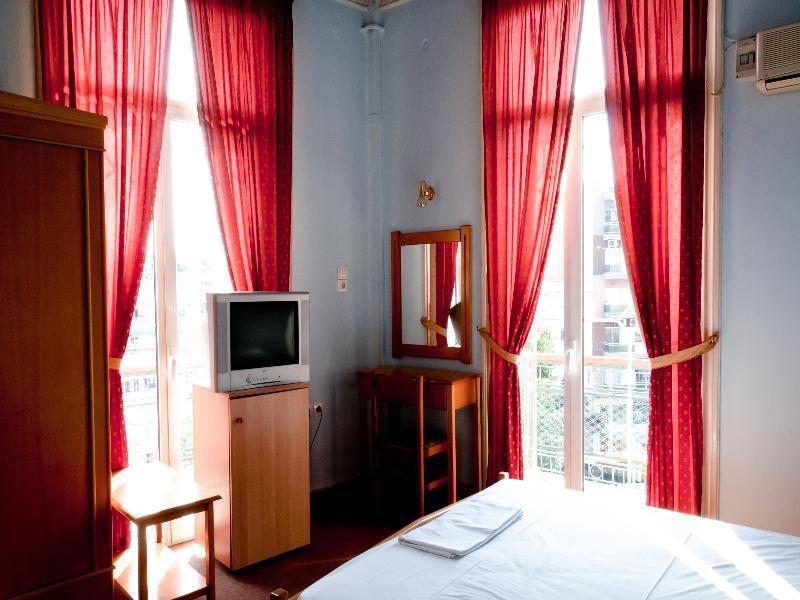 Metropolis Hotel Серес Екстериор снимка